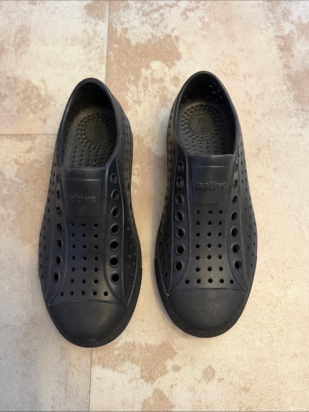 Native Black Jefferson Slip-On Water-Resistant Loafers - M4/W6